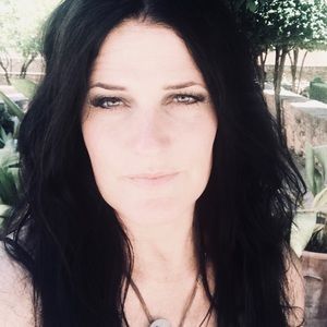 Meet your Posher, Tomi